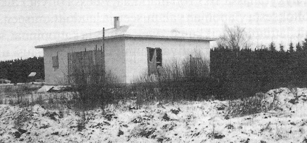 Marraskuussa 1963 oli Hein&auml;suon Suojapirtti viel&auml; pahasti keskener&auml;inen. Martoilta olivat rahat lopussa ja piti taas odotella.
Kuva: Hein&auml;suon marttayhdistyksen kokoelmat.