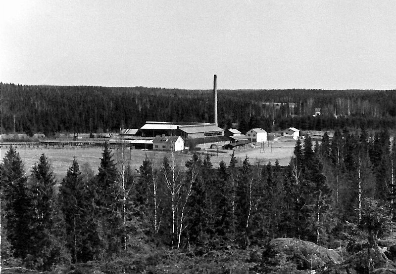 Tennil&auml;n Tiili Oy:n tiilitehdas syksyll&auml; 1970.
Kuva: Matti Jaakkolan kokoelmat. 